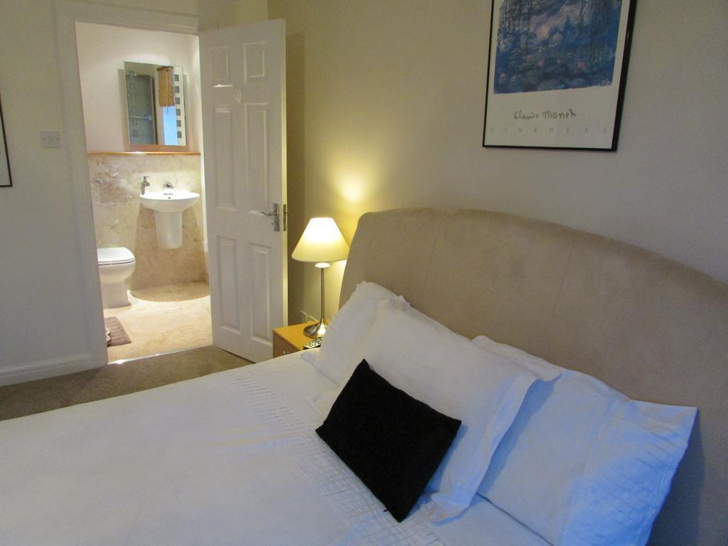 Sleepneat Bed & Breakfast Ascot  Oda fotoğraf