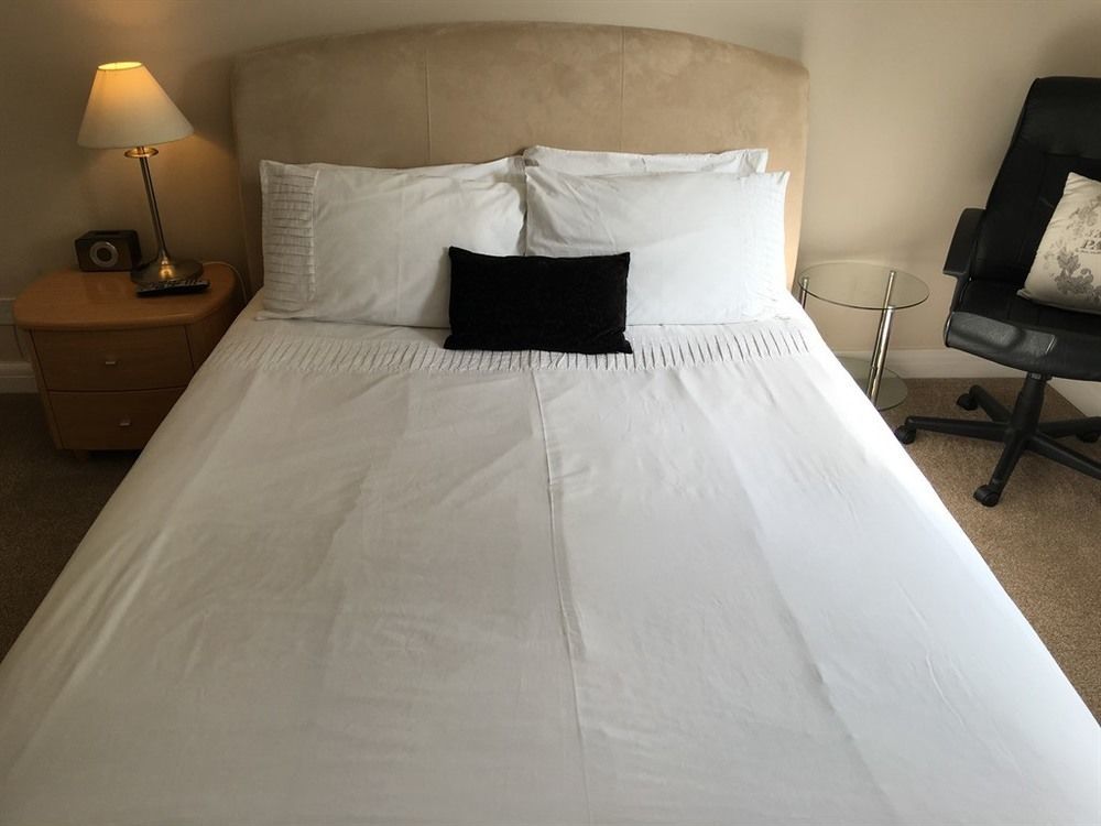 Sleepneat Bed & Breakfast Ascot  Dış mekan fotoğraf