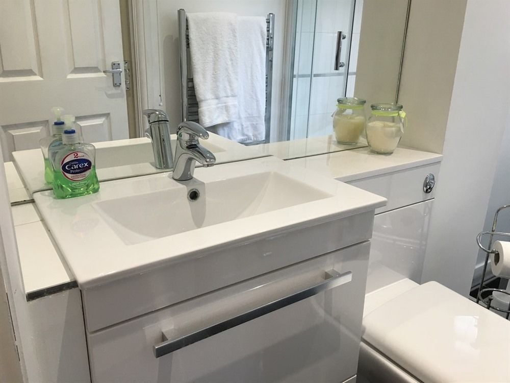 Sleepneat Bed & Breakfast Ascot  Dış mekan fotoğraf
